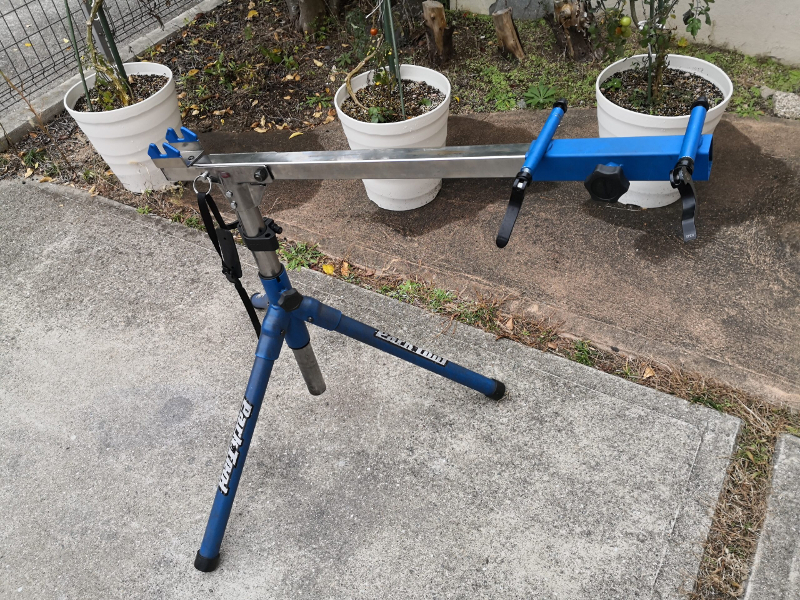 ロードバイク洗車に最適な自転車メンテナンススタンド Park Tool PRS
