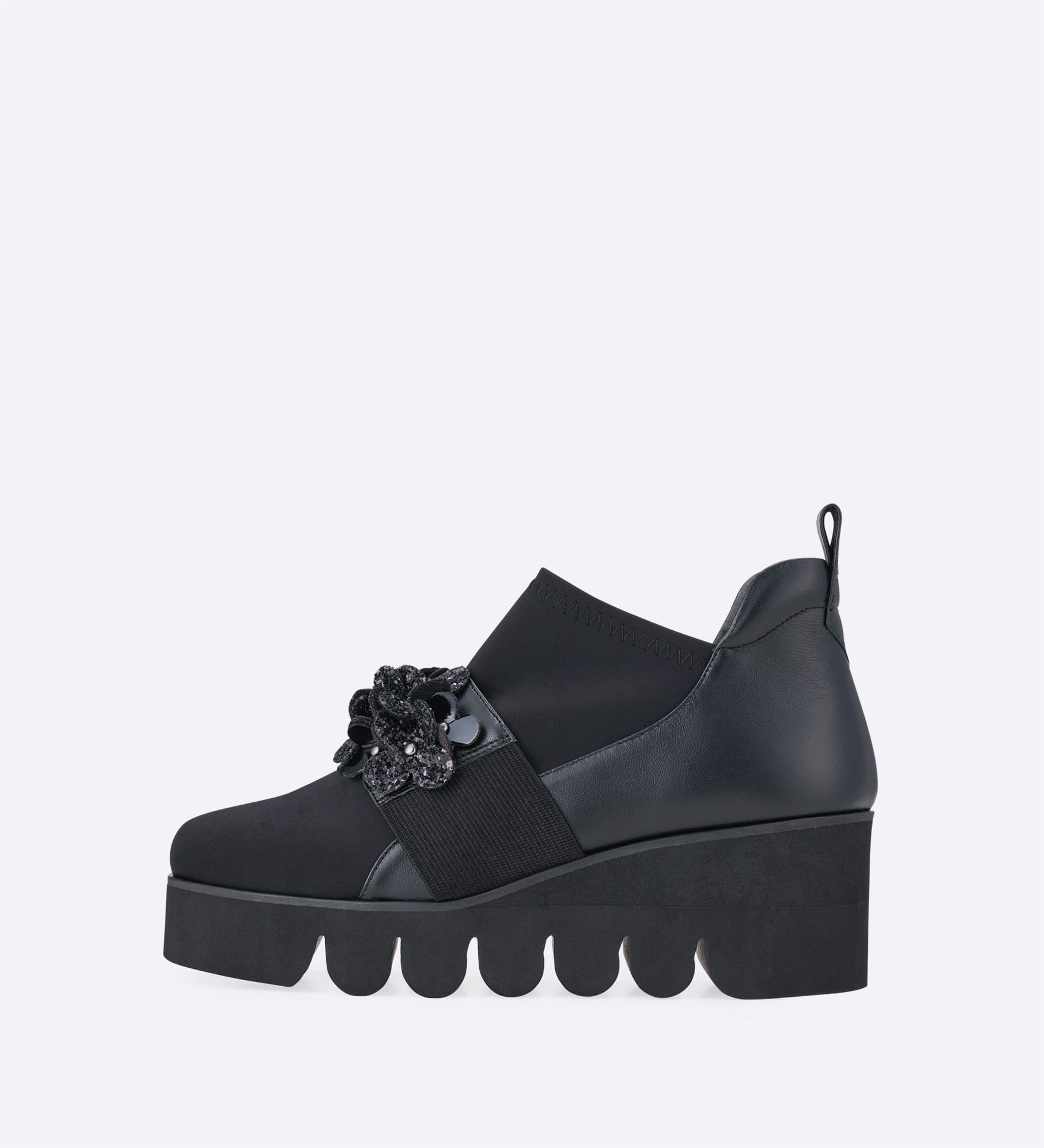 ヒルズアヴェニュー オンラインストア ジャスミン スリッポン(21.5