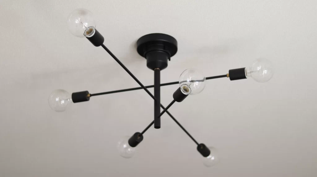 unicoの人気照明Astreを購入！明るさなどレビュー。