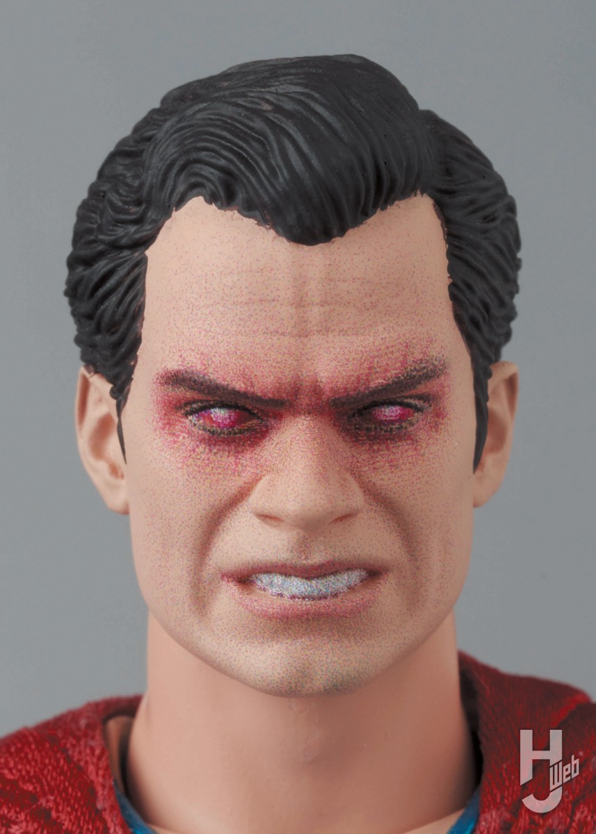 ジャスティス・リーグ：ザック・スナイダーカット』版スーパーマンが目