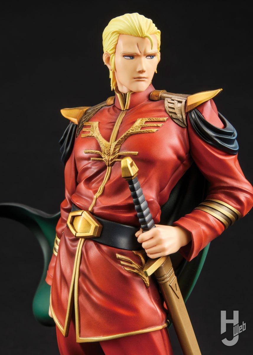 機動戦士ガンダム 逆襲のシャア』より厳格な佇まいの「シャア