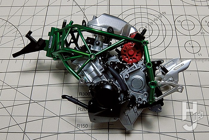 トップガン マーヴェリック』にも登場した「カワサキ Ninjya H2」を