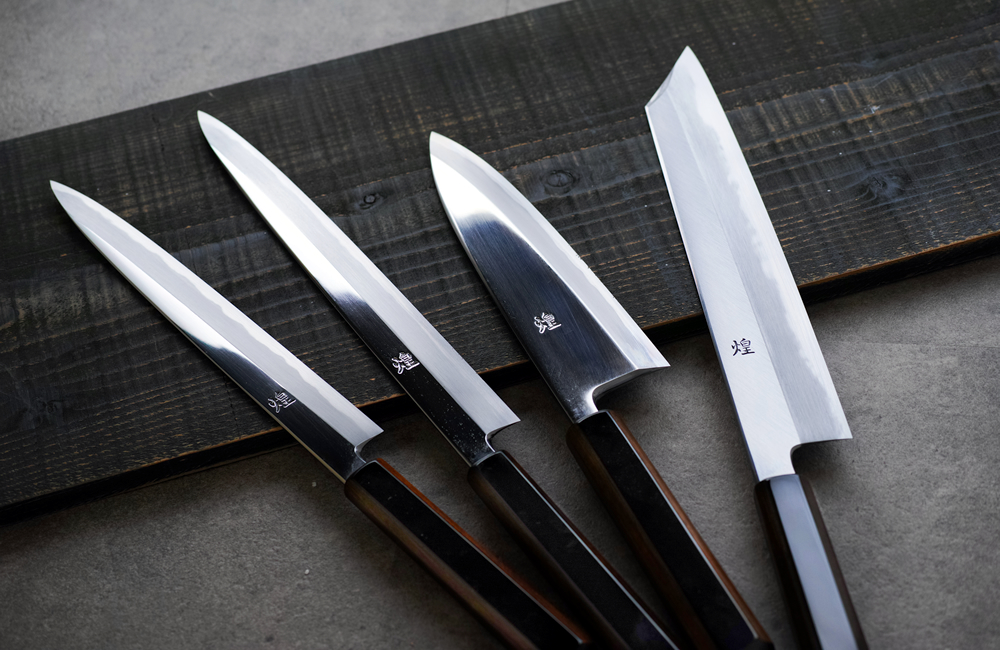 煌 青一鋼 黒呂柄 切付和式牛刀 – 堺一文字光秀