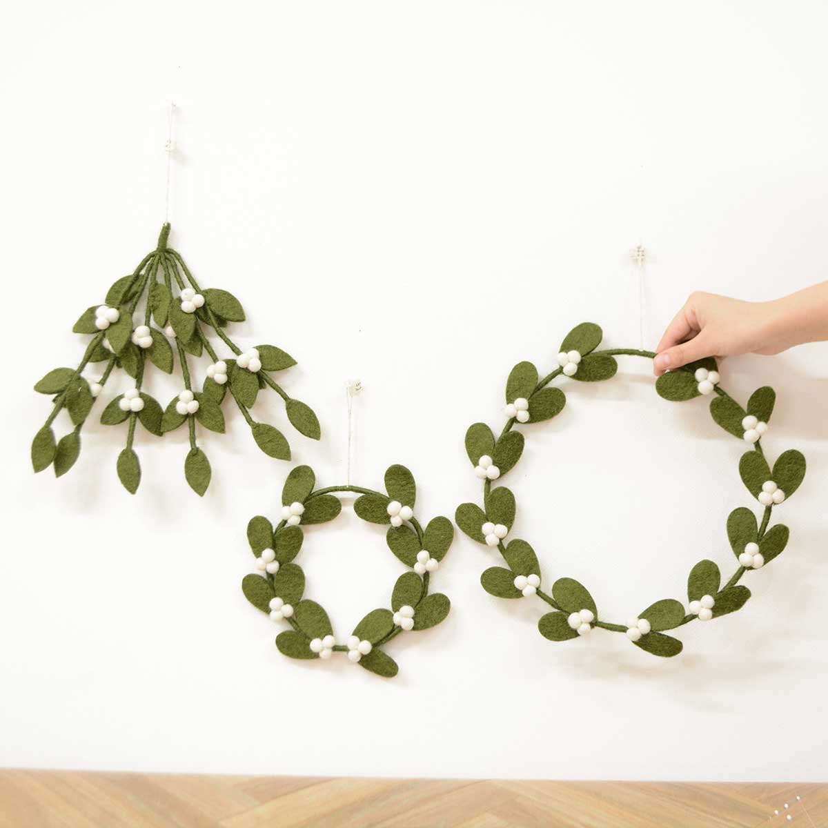 Gry&Sif グライアンドシフ リース ( ヤドリギ / ダークグリーン / S