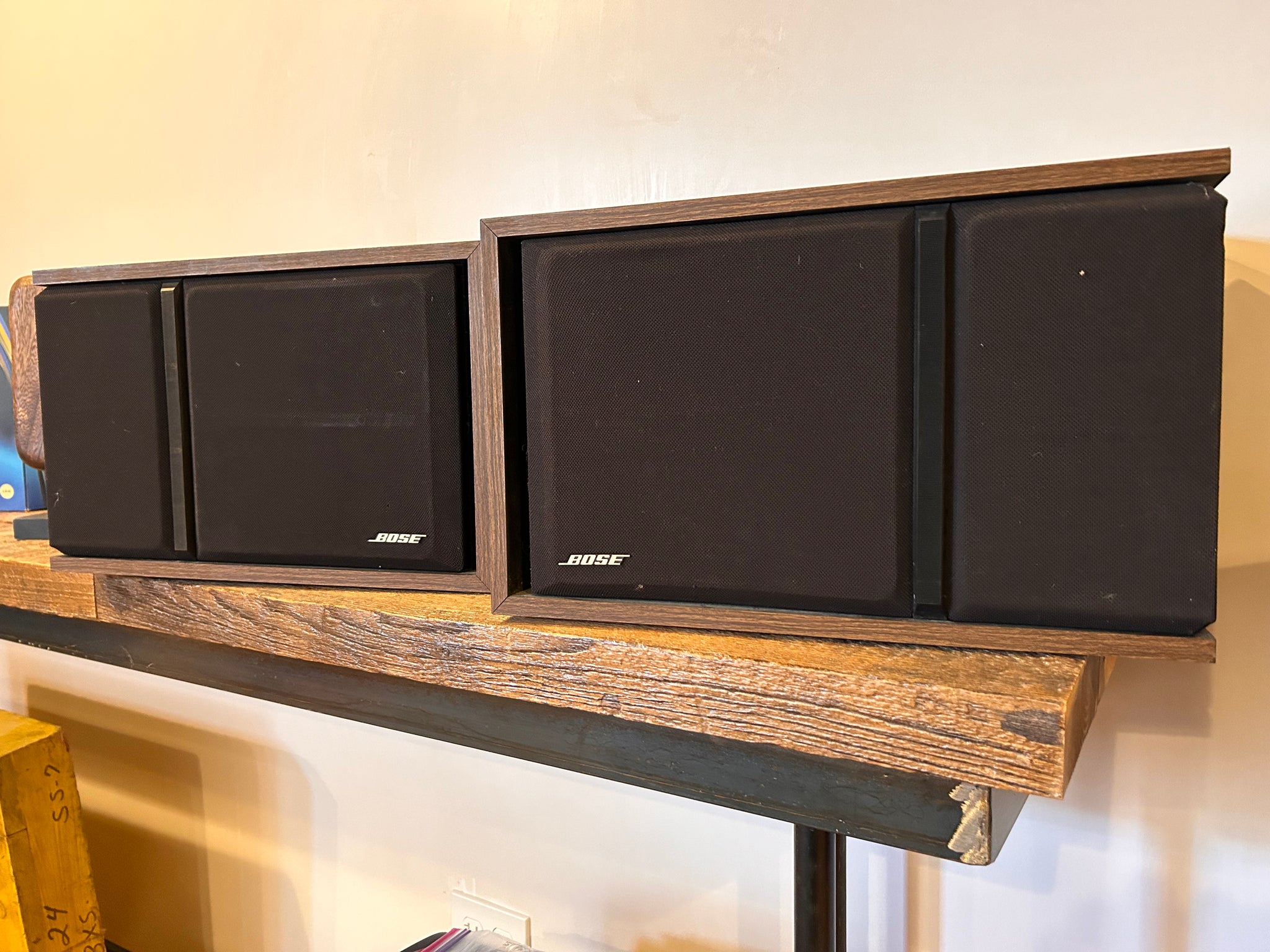 Bose 301 Series III, Classic 