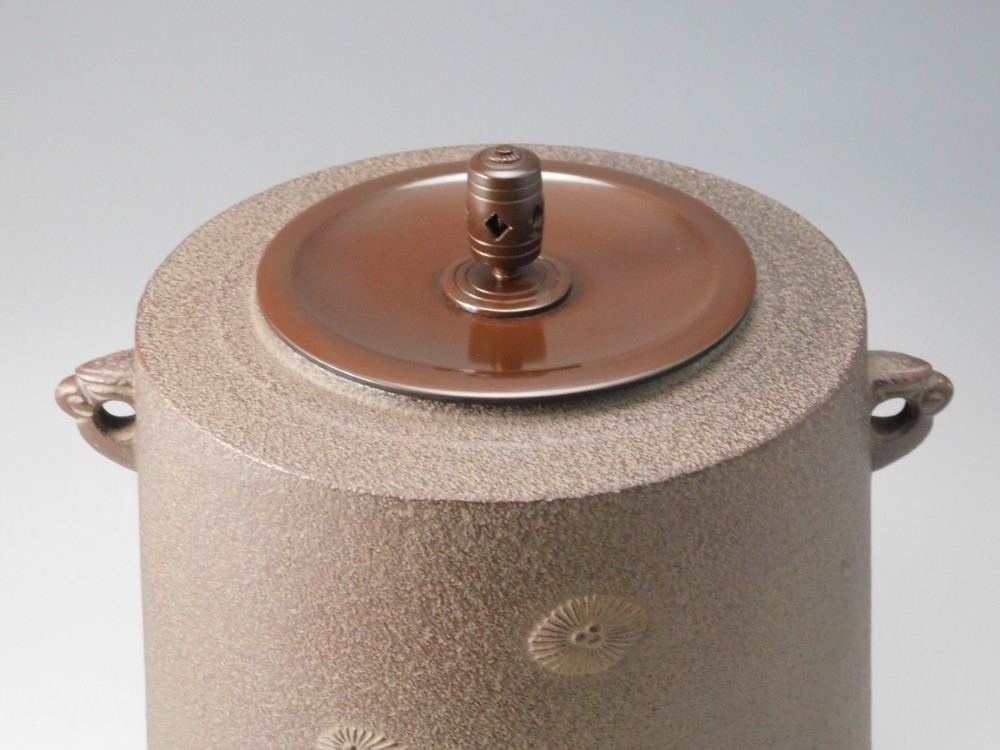 高橋敬典 唐松地紋 筒釜 | いとう鳳凰堂古美術店