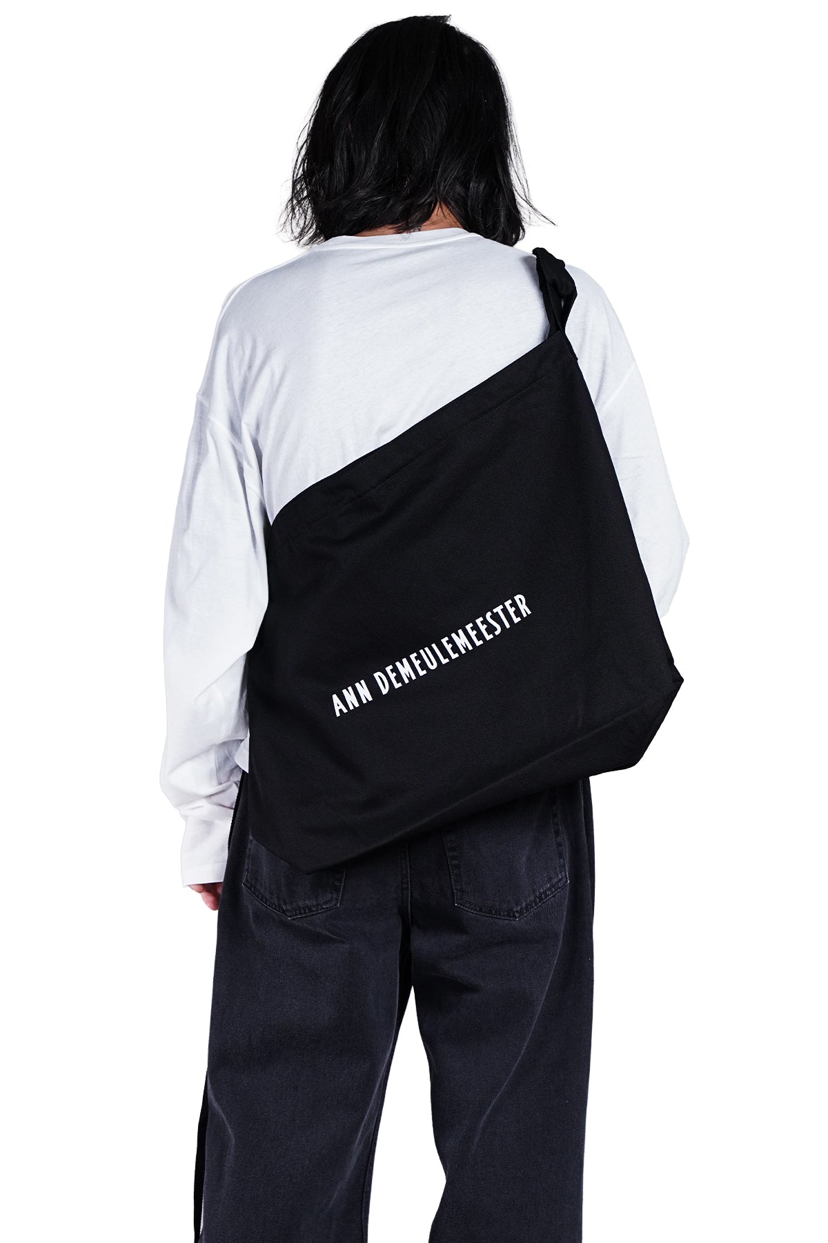 ANN DEMEULEMEESTER – HUES ONLINE