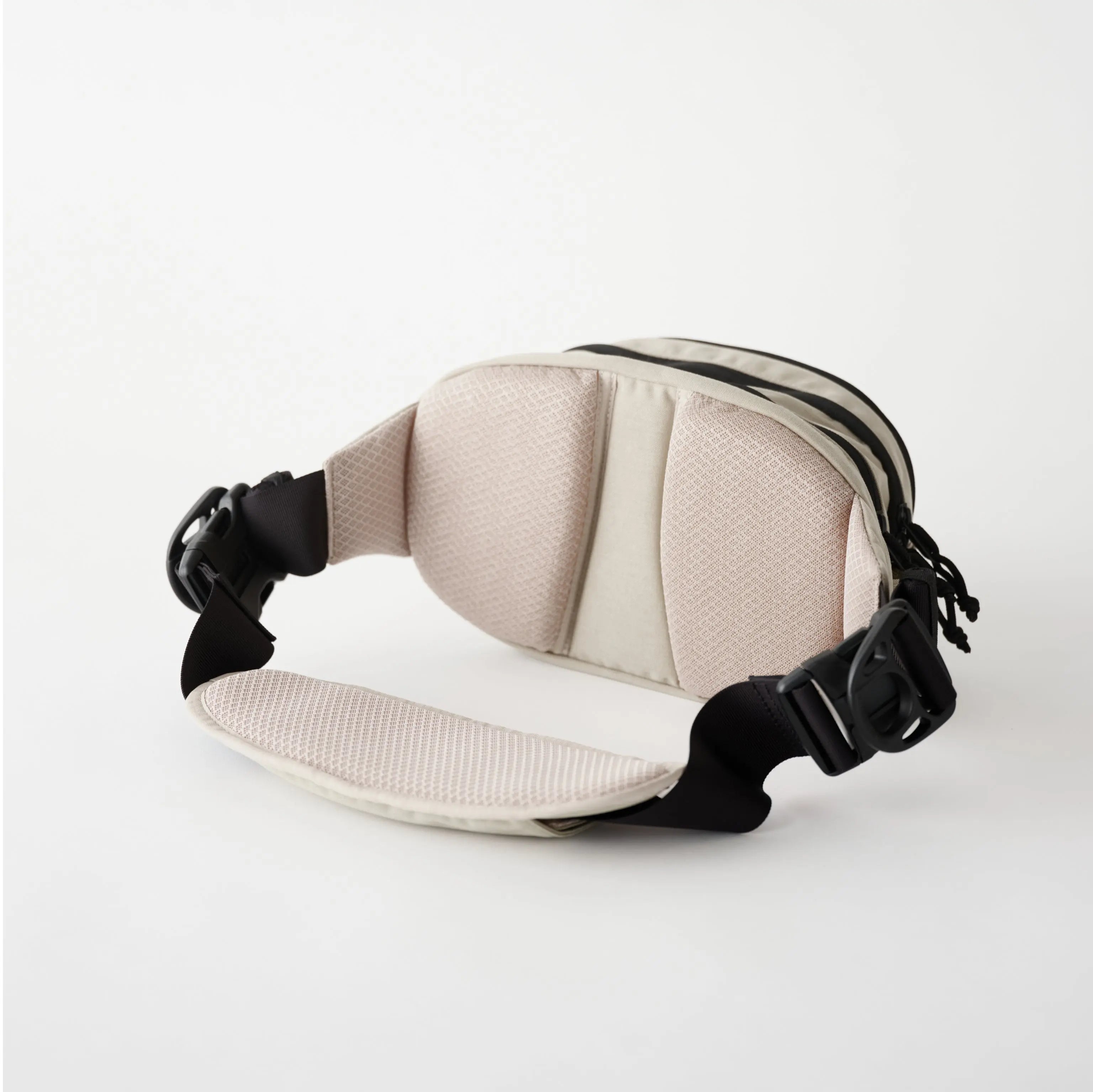 ヒップシート（ベージュ）Hugoo®︎（ハグー）公式｜世界中のデザイン賞