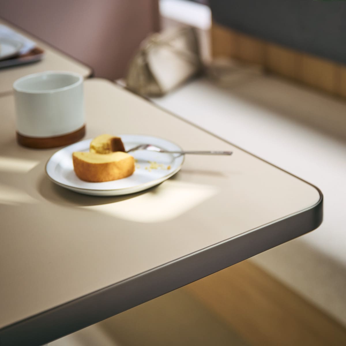 アルミエッジ天板 TT04-08ST｜アダルのテーブル