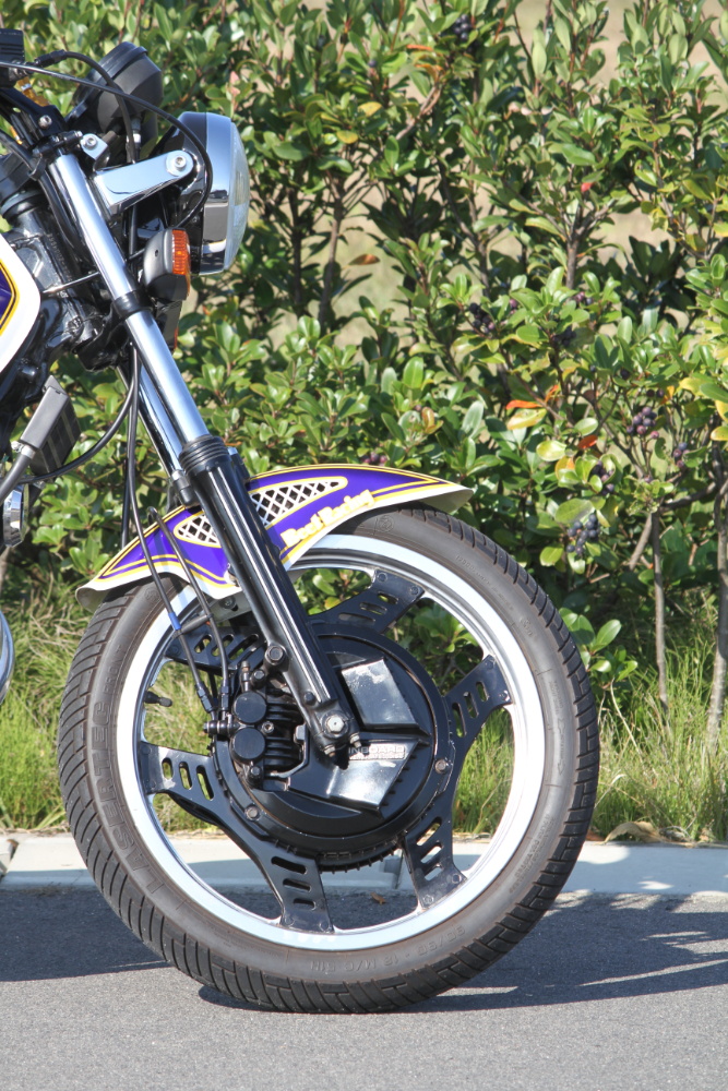 CBX400F】すべてを自分色に仕上げたフルBEETにウッドアイ外装のCBXが