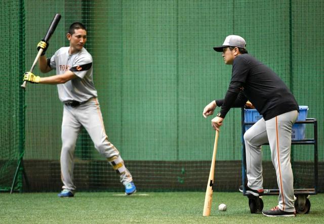 巨人・由伸監督、打撃不振の小林を熱血指導 状態次第では宇佐見と交代