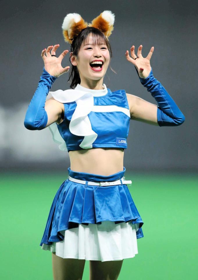 きつねダンスで注目 ファイターズガール“エース”残留にファン歓喜
