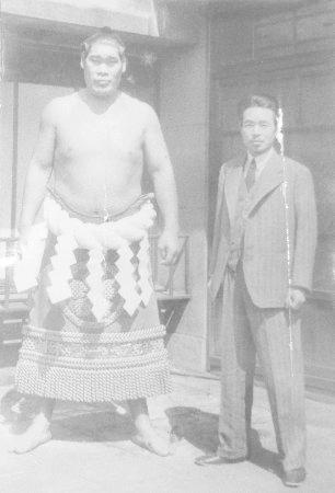 幻の横綱像、所在が判明/スポーツ/デイリースポーツ online