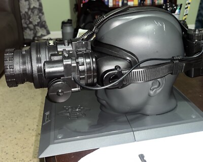 Call Of Duty MW2 Night Vision Goggles (With Stand) TESTED, Works