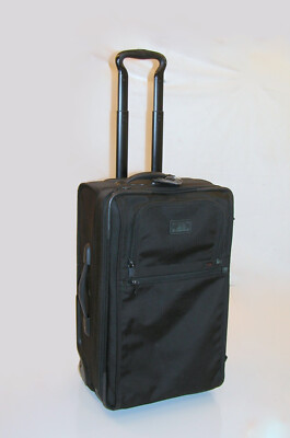 TUMI Alpha Frequent Traveler One-Touch Expandable 22