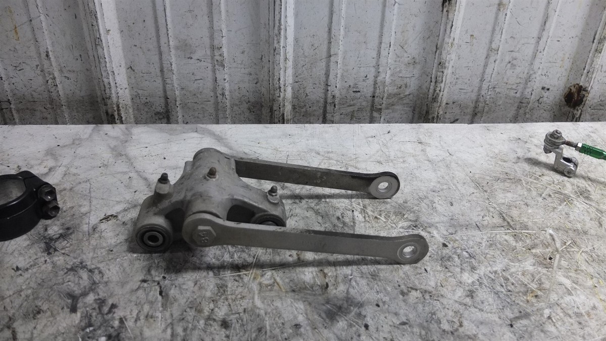 01 Kawasaki ZX9 ZX 9 900 ZX900 E Ninja Rear Back Shock Link