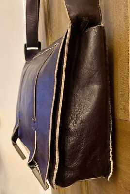 Hugo Boss Men's Vintage Large Leather Business Travel Messenger