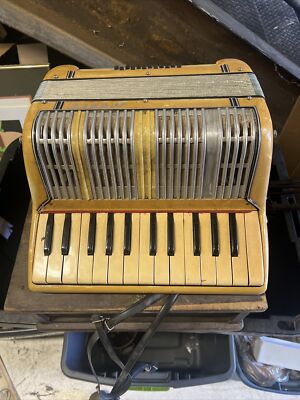 Vintage Noble Accordion With Case Pearl Works Noble Product Worlds