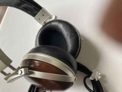 Denon AH-D5000 Over the Ear Stereo Headphones Wired Used Working