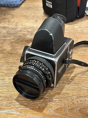 Hasselblad 500C/M Medium Format SLR Film Camera 80mm lens Prism