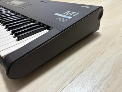Korg M1 61-Key Digital Keyboard Synthesizer with Power Cable Used