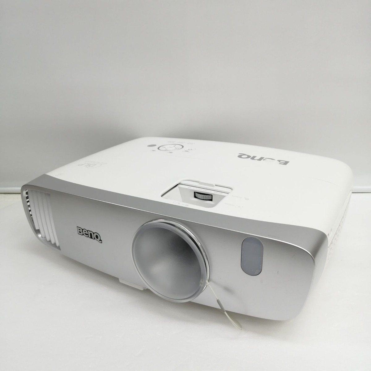 BenQ Projector HT2050 Home Theater DLP Full HD 2200lm 100V w
