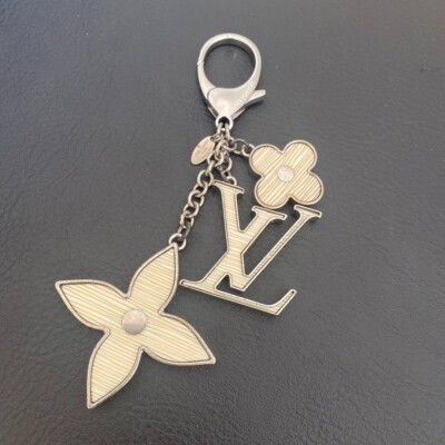 Louis Vuitton M65085 Key Chain holder Bag Charm White Silver | eBay