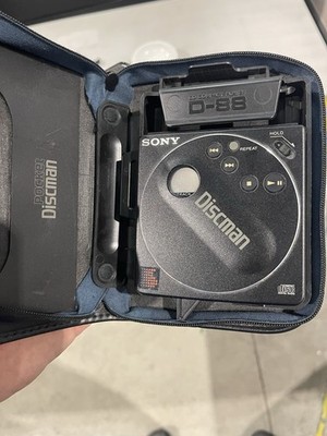 Sony D-88 “Pocket Discman” Portable CD Player (1988, Made in Japan