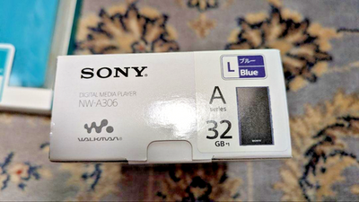 Sony Walkman NW-A306 Hatsune Miku Edition Blue 32GB Hi-Res SD512GB