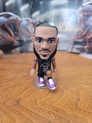 Zuru 5 Surprise NBA Ballers Lebron James SUPER RARE Black Lakers