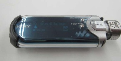 Sony WALKMAN NW-E505 512MB Digital Music Player MP3 USB Stick Type
