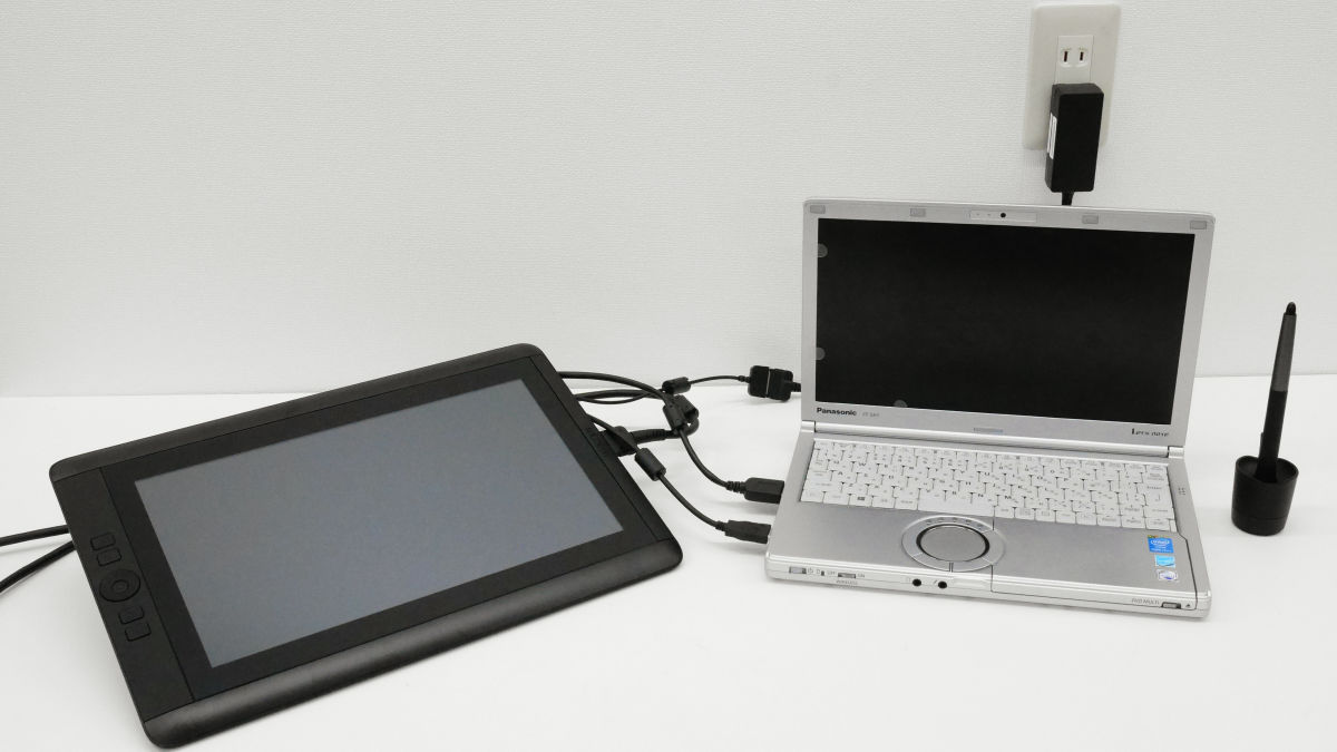 Cintiq13HD 用3in1ケーブル&ATJ-A328+ADP-30VH A かしも】Wacom Cintiq