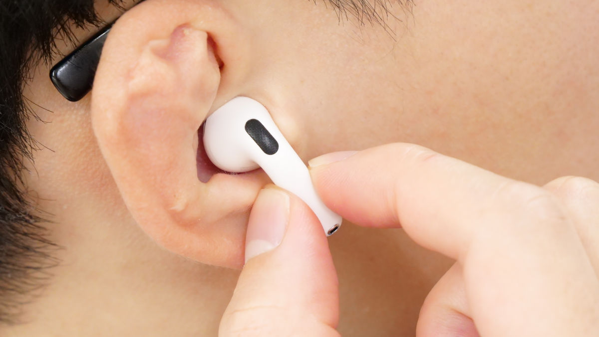 AirPods 4の再生コントロールなど各機能をチェック＆バッテリーは