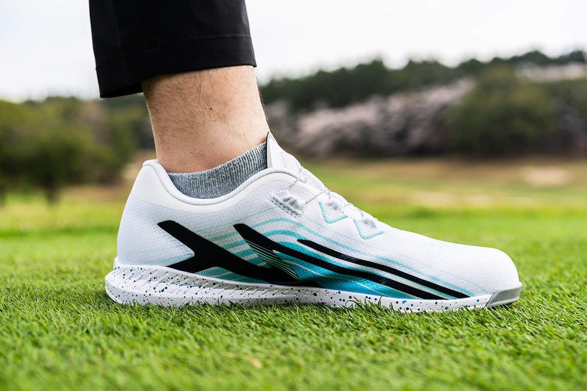 ミズノ「ネクスライトゼロ ボア」を試し履き 体感せよ! 重さ