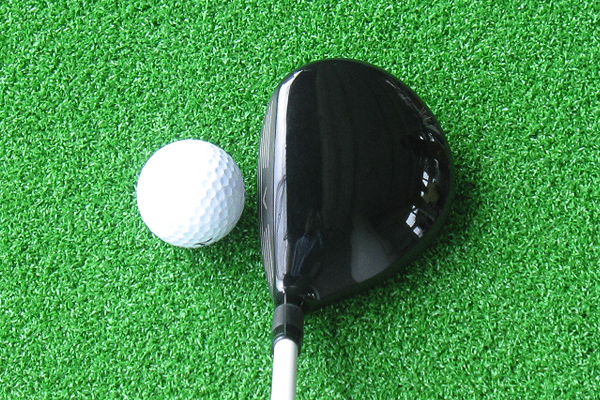 中弾道でビシッと飛ばせる」キャロウェイ レガシー ブラック