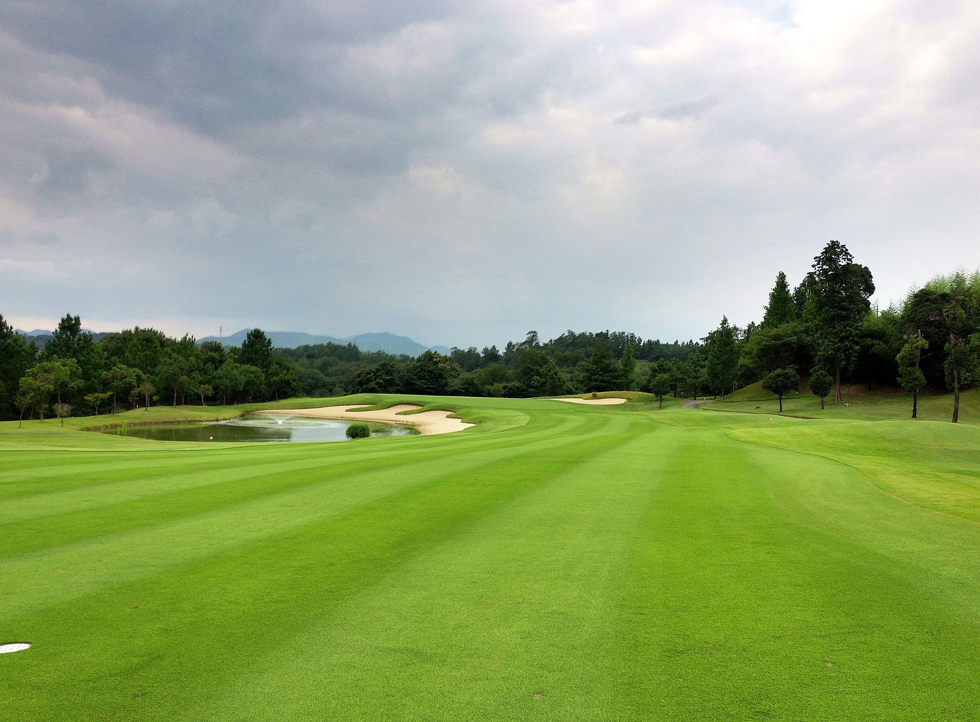 吉川インターゴルフ倶楽部・MECHA〈メッチャ〉を予約する｜GDOゴルフ場予約