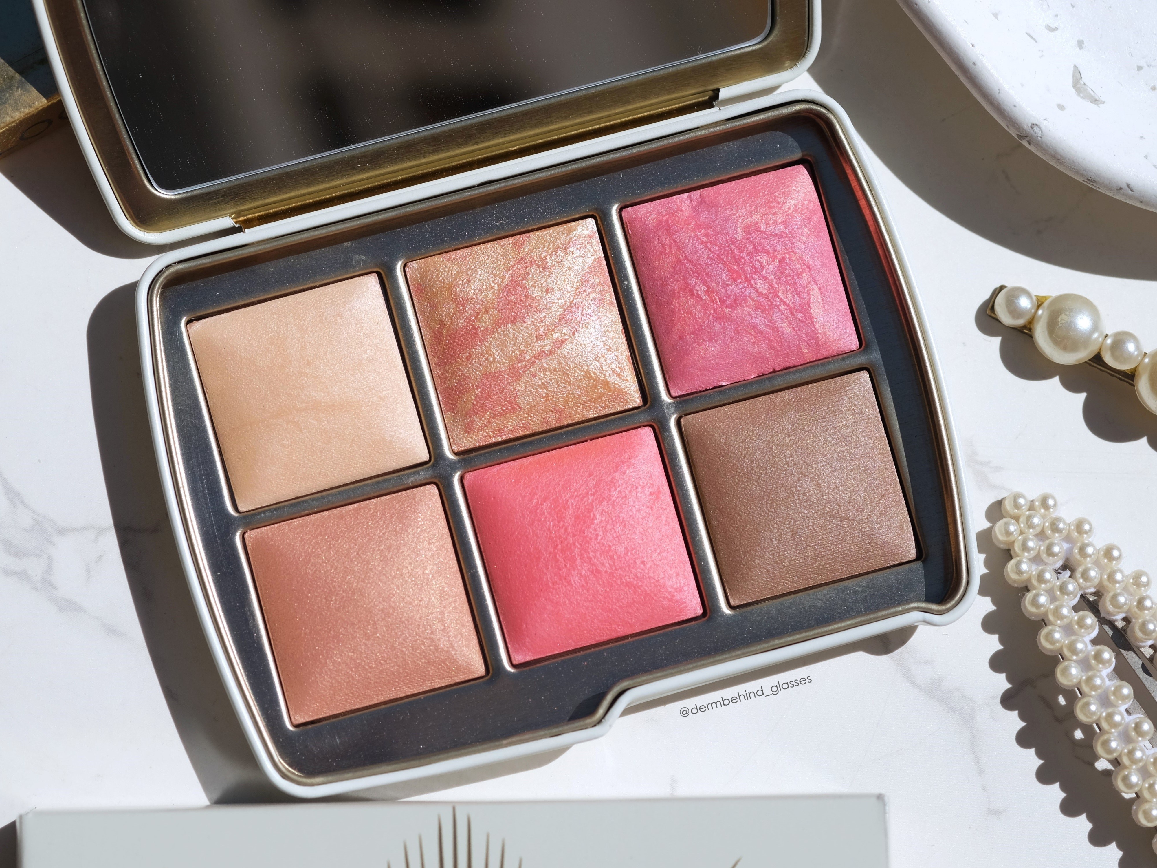 Hourglass Ambient Lighting Edit Unlocked Palette – Evil Eye