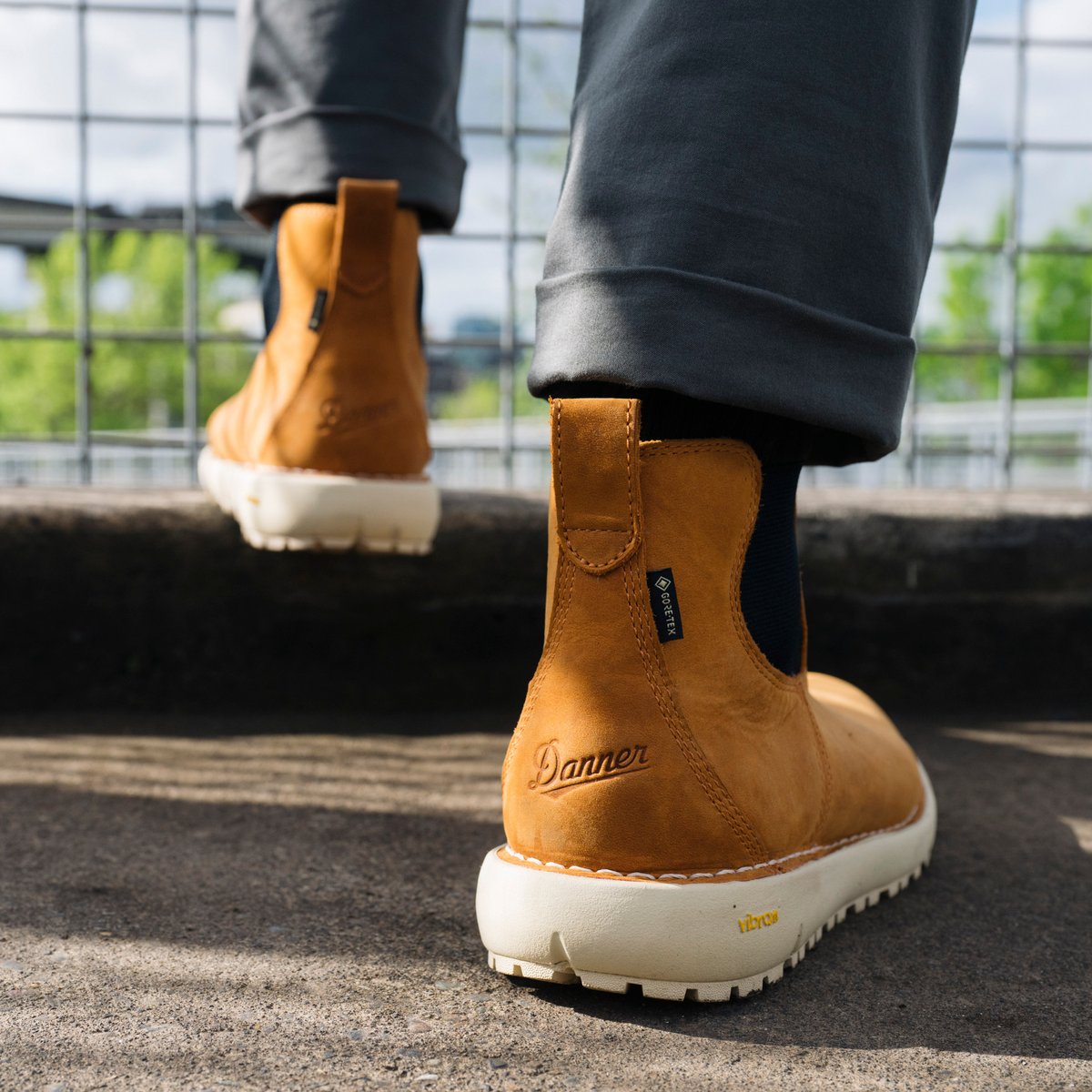 Danner - Tramline Chelsea 917 GTX Roasted Pecan