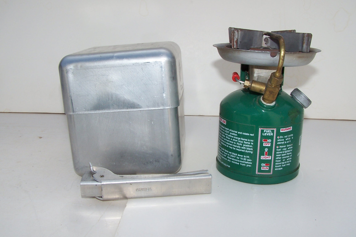 Coleman 576 Peak1 w/ case 1-77 - The Coleman Collectors Forum