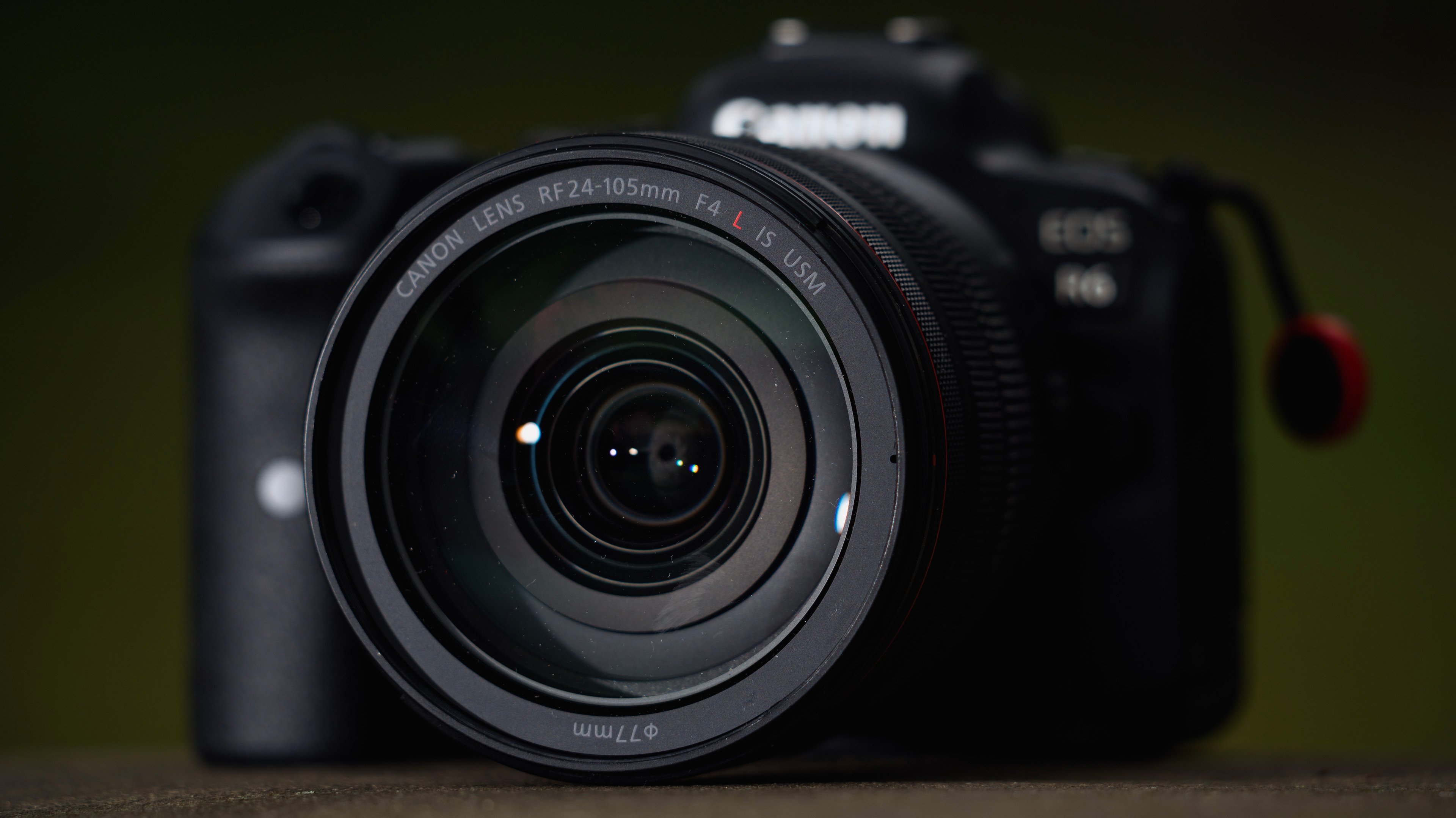 Canon RF 24-105mm F4 L IS USM - Review 2020 - PCMag UK