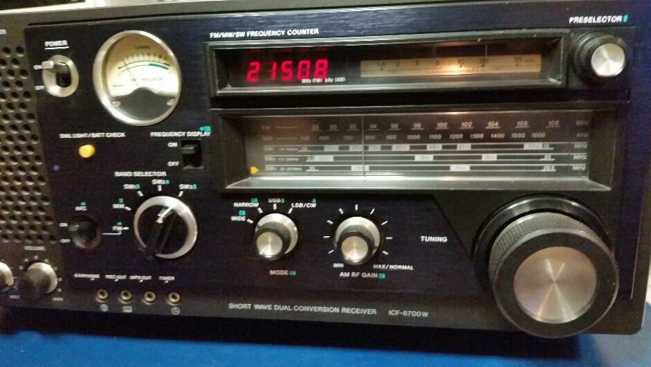 Sony ICF-6700W, recapped, aligned, and repaired. From 1979. : r