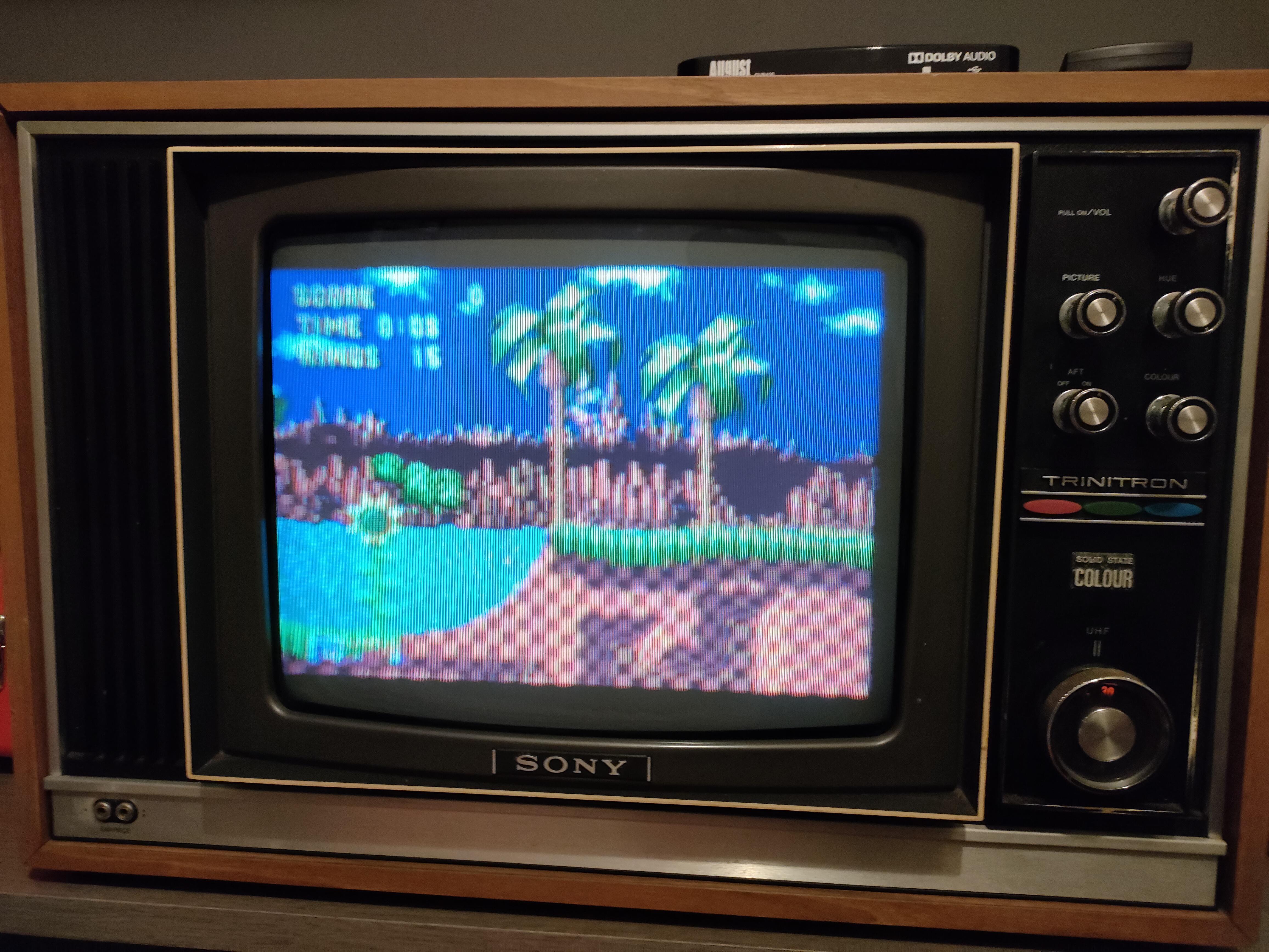 ソニー トリニトロン KV1320UB 60年代/70年代 : r/sony