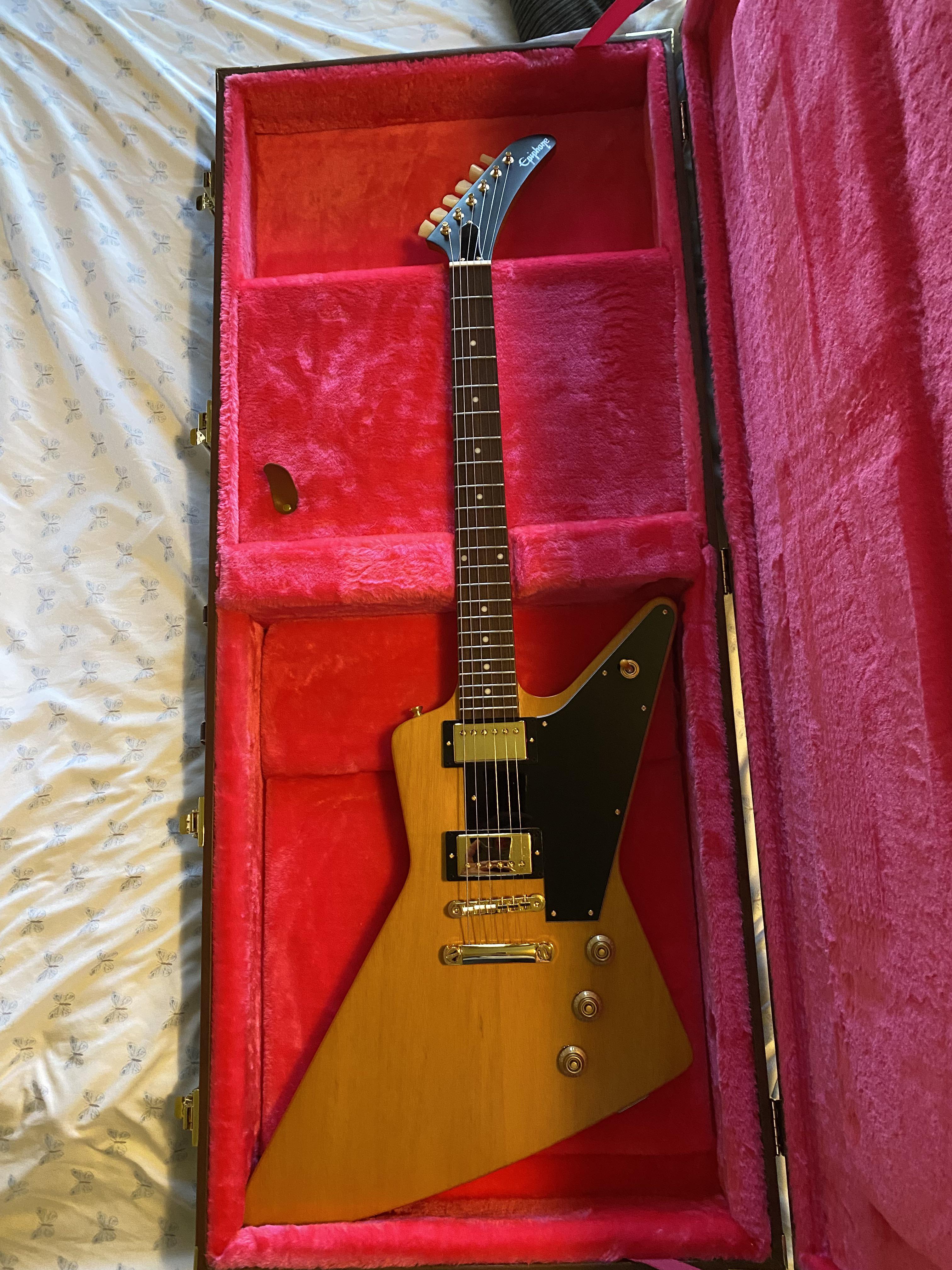 エピフォン 58' コリーナ エクスプローラー : r/guitars