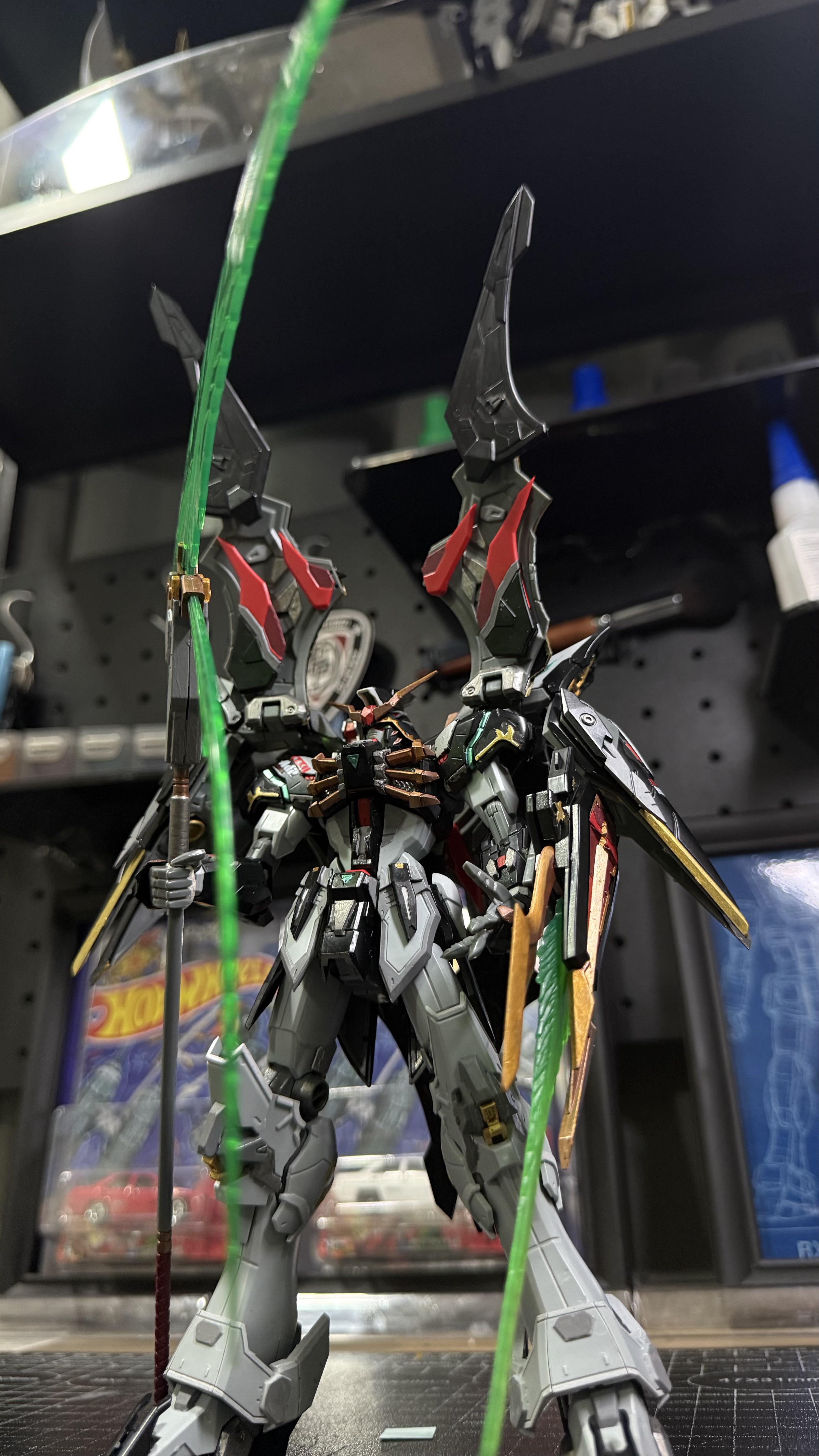 Just finished a Dragon Momoko Deathscythe Hell… this kit fought me