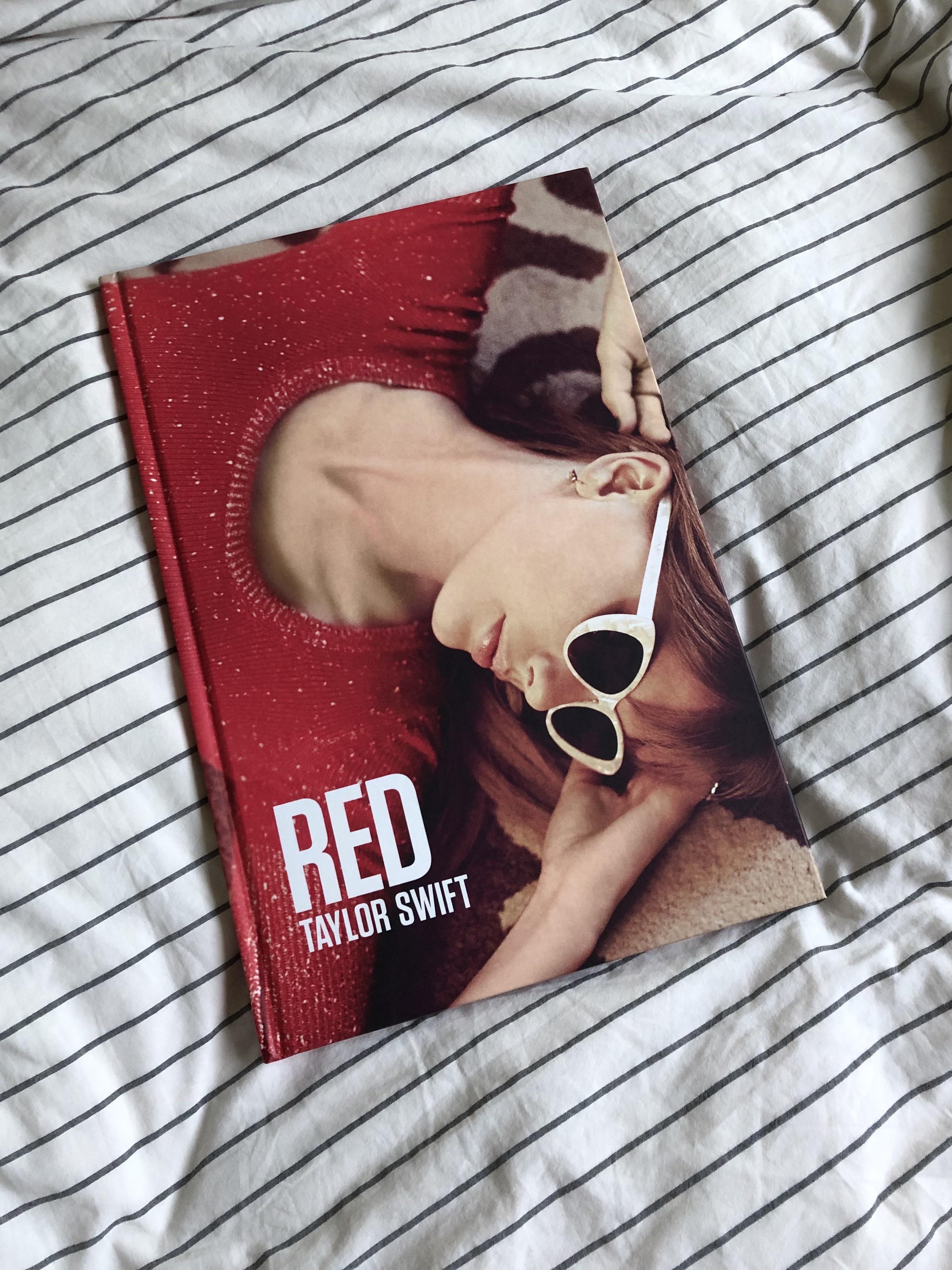 The RED photo book : thoughts ? : r/TaylorSwift