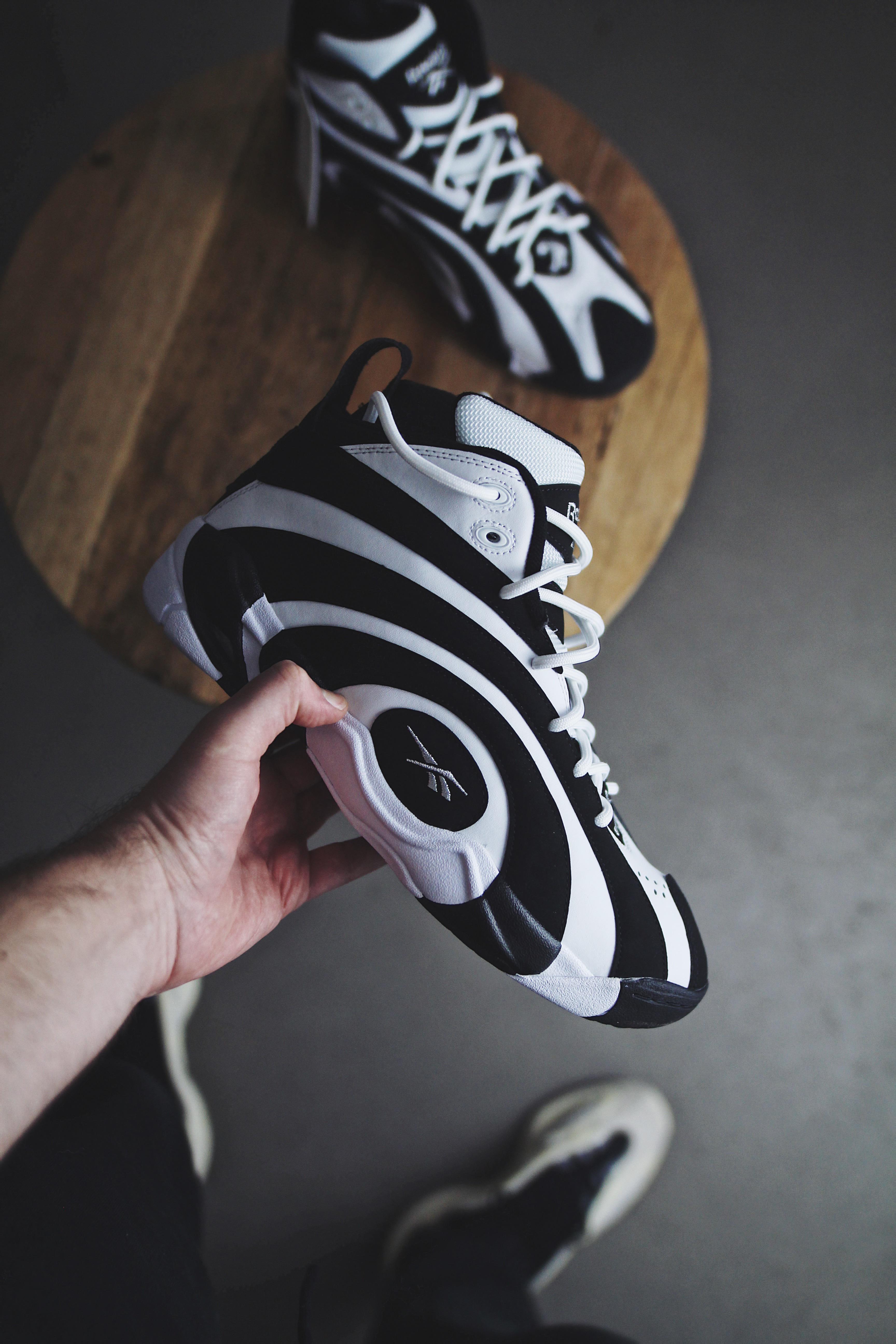 リーボック シャックノーシス 🦓 : r/Sneakers