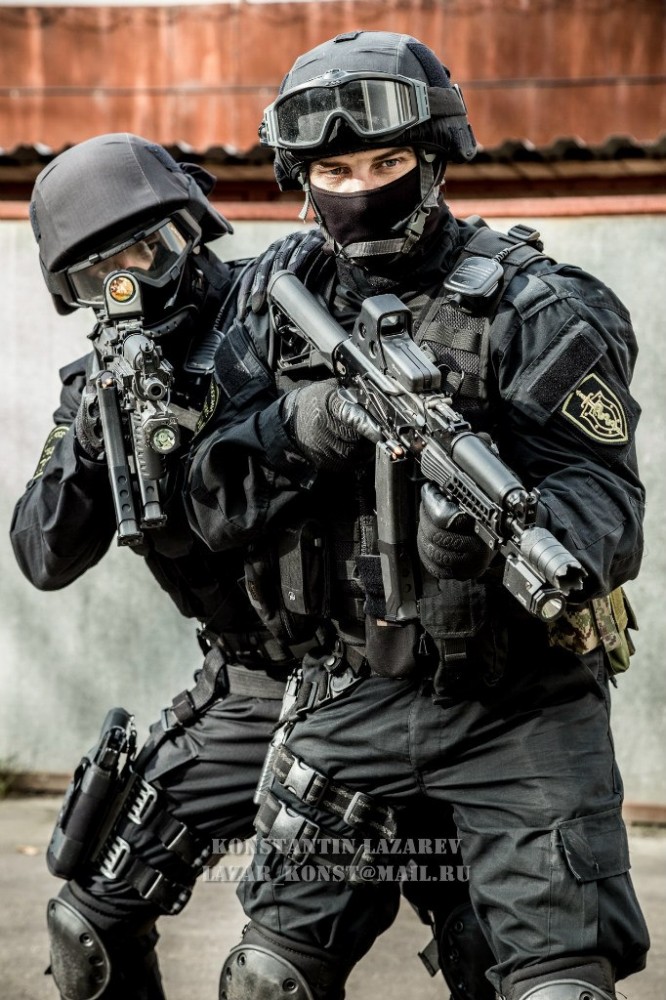 ロシア警察特殊部隊「FSKN グロム」