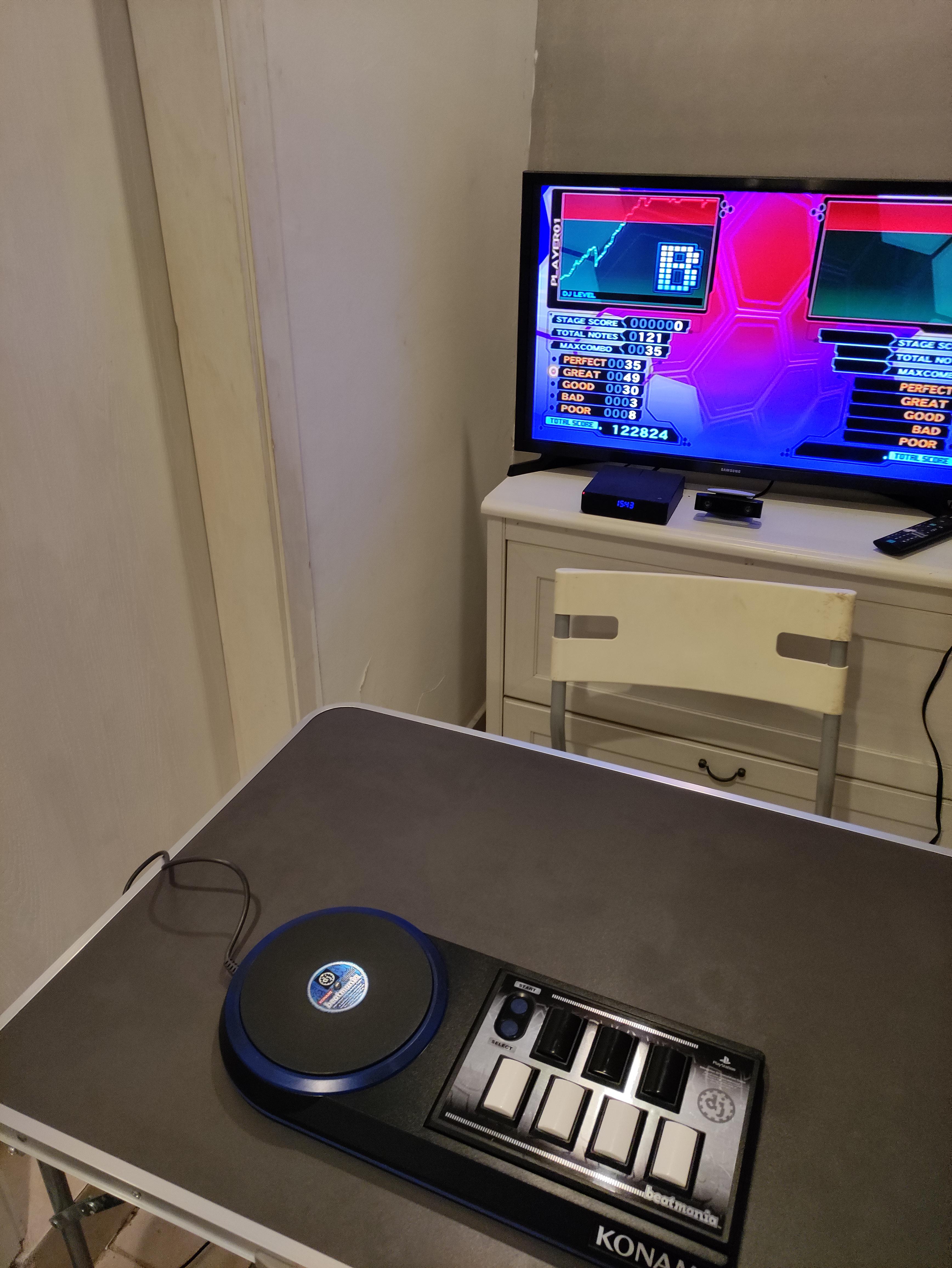 I (finally) got my Beatmania controller and Beatmania USA PS2, I'm