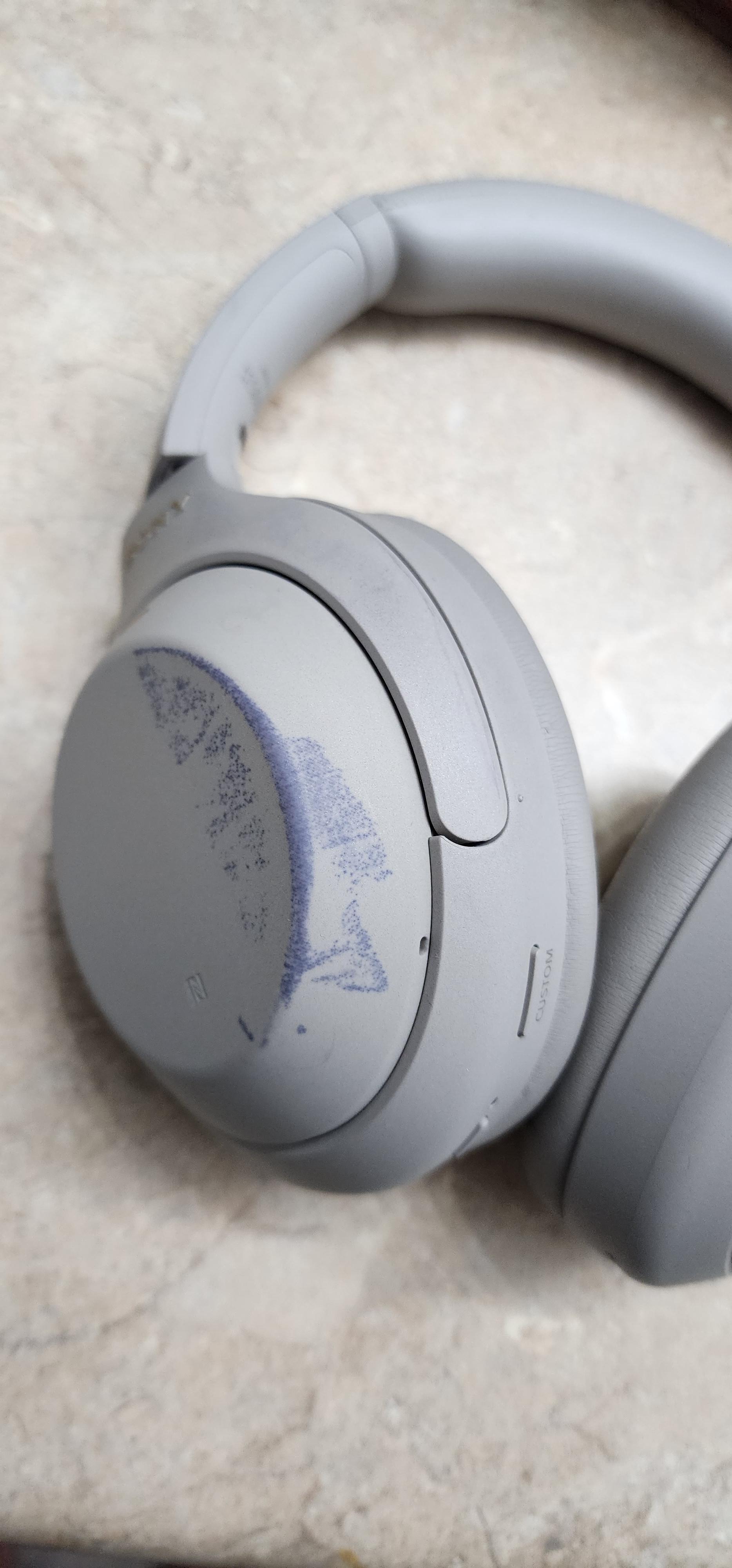 Sony WH-1000XM4の色移りをどうやって掃除するか : r/SonyHeadphones