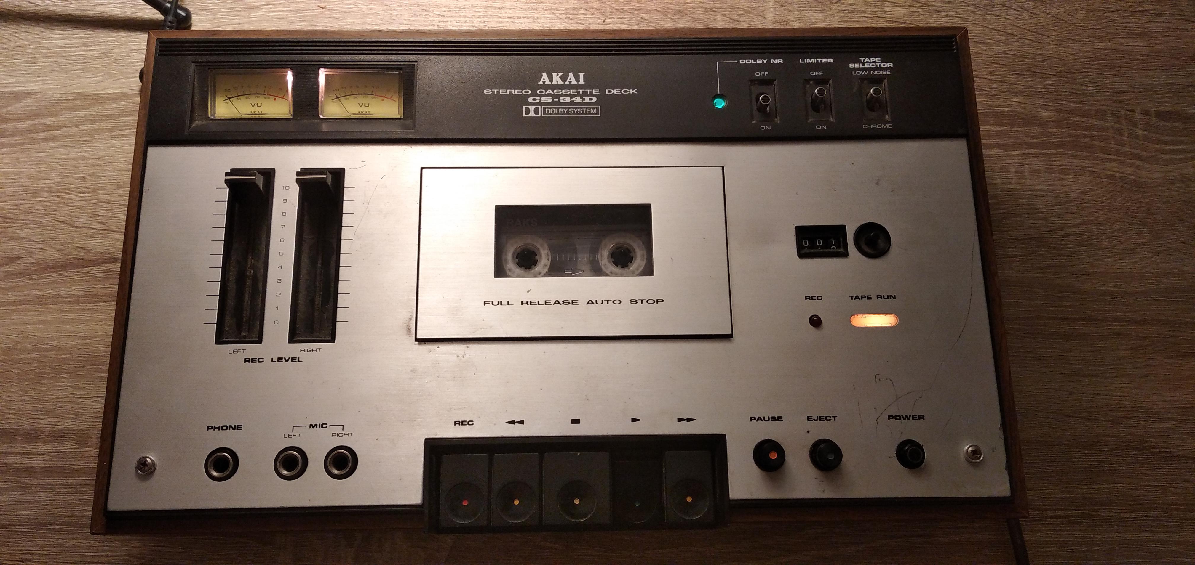 I scored this Akai CS-34D from a flea market for $15. It's a bit